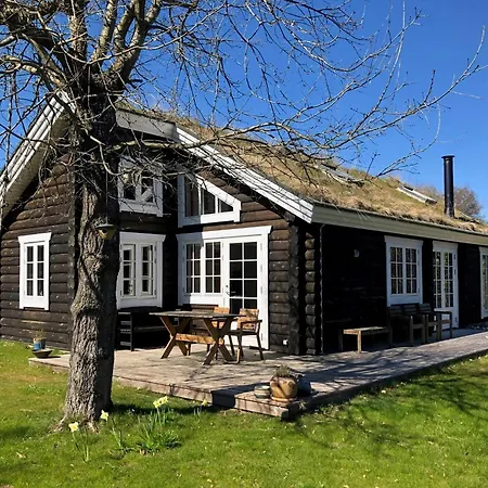 Nordic Idyll In The Log House At Dronningmølle